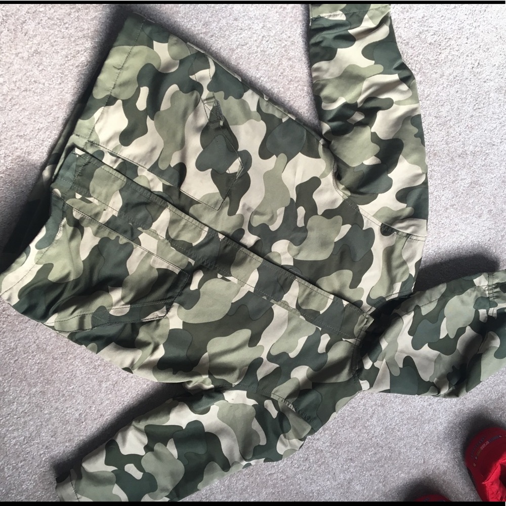 Boys Gymboree lined rain coat with hood